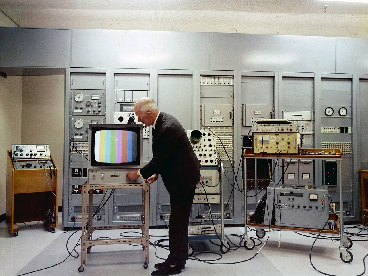 A color television test at the Mount Kaukau transmitter site, New Zeal