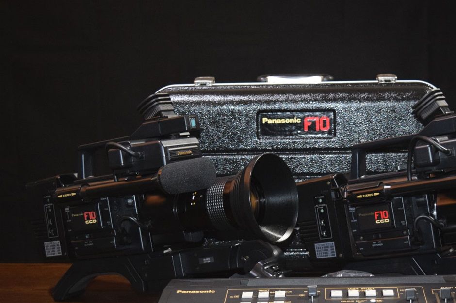 Dual Setup Vintage Panasonic F10 Videocameras + WJ-S1 Mixer + NV-180EG Recorder

The Panasonic F10 camera was called a 