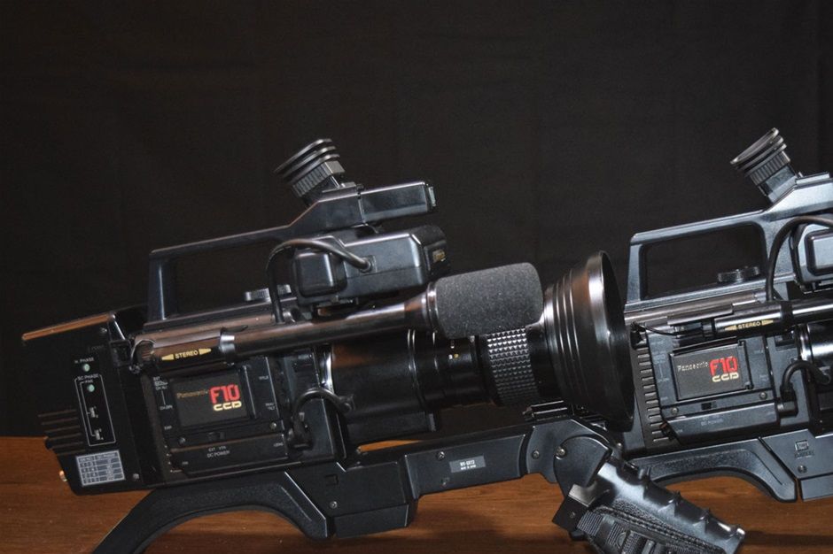 Dual Setup Vintage Panasonic F10 Videocameras + WJ-S1 Mixer + NV-180EG Recorder

The Panasonic F10 camera was called a 