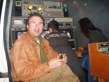 Γιώργος Σταματόπουλος παρέα με τον Thanasis Millas και το Δημήτρη Σπαλιαρα το 2002 ήταν οι τεχνικοί του Τηλεοπτικού Σταθμού PATRA TV